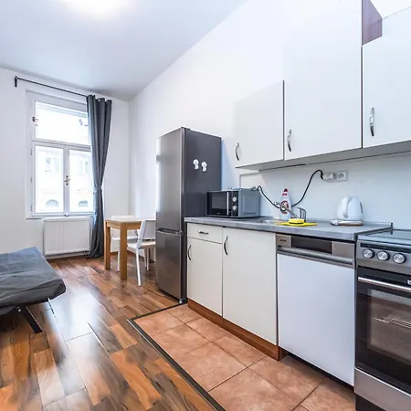 Apartments Kamenicka 23 Prague Exterior photo