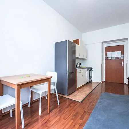 Apartments Kamenicka 23 Prague Exterior photo